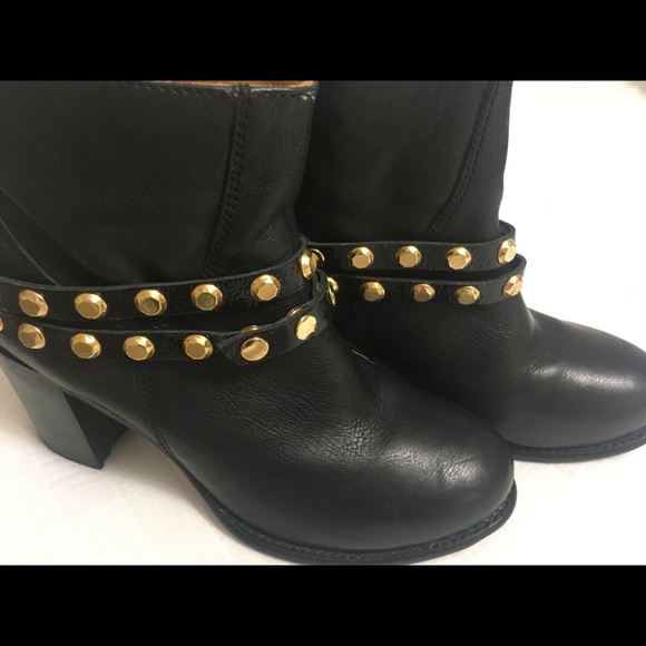 Juicy Couture Sz 8 Black Leather Bootie - Picture 2 of 5